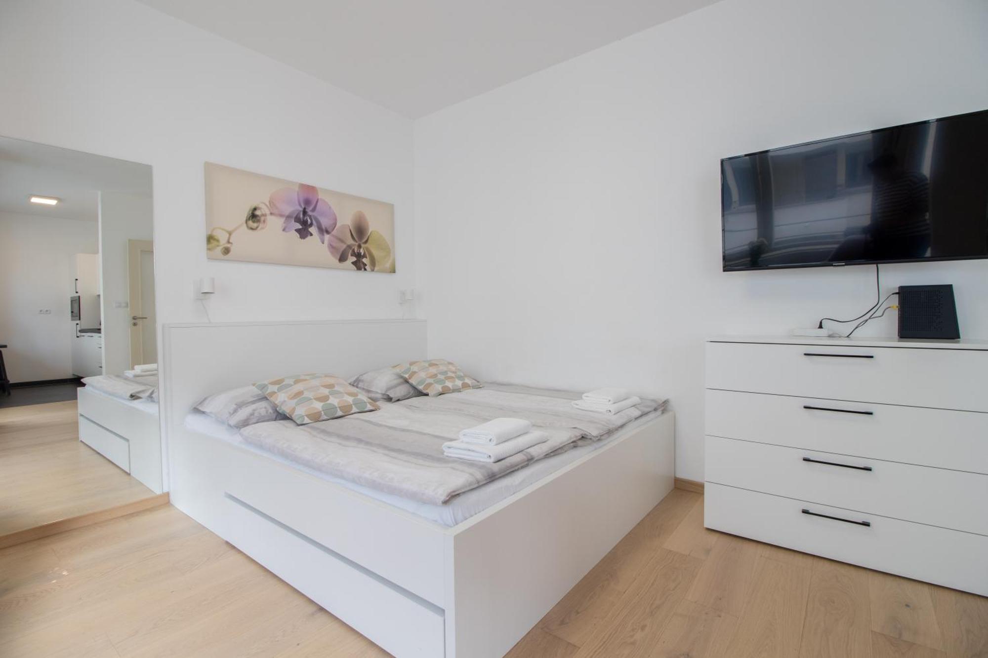 Krakovska Cr Apartments Прага Экстерьер фото