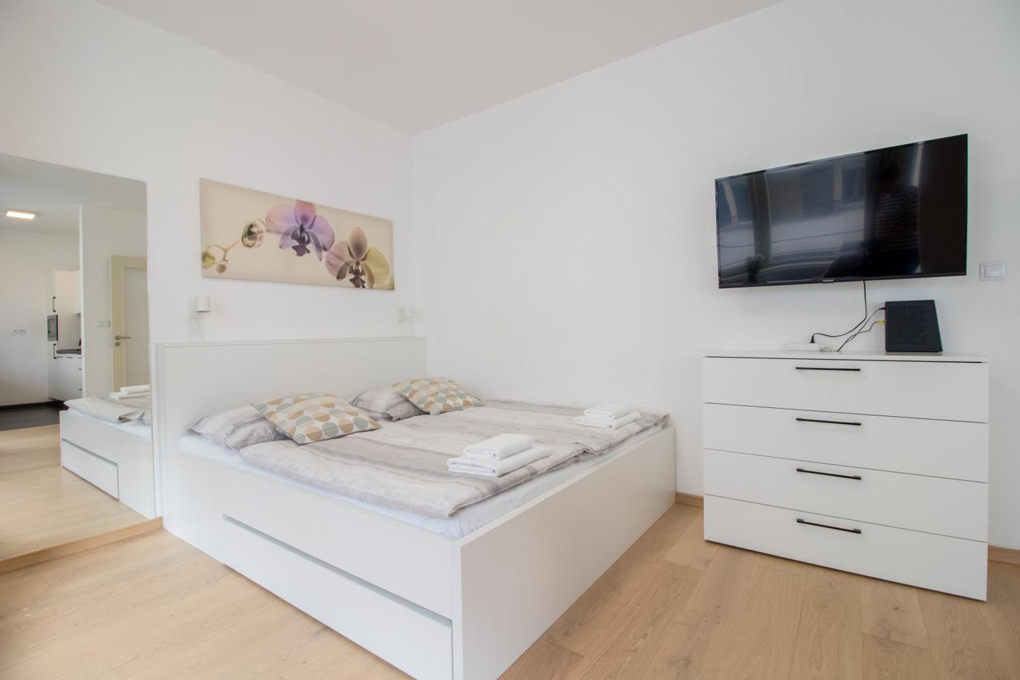 Krakovska Cr Apartments Прага Номер фото